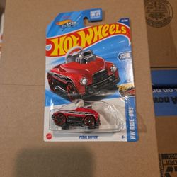 Hot Wheels Treasure Hunt. Pedal Driver 
