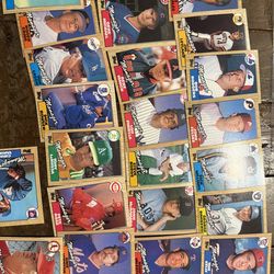Over 15 rare 1987 baseball cards