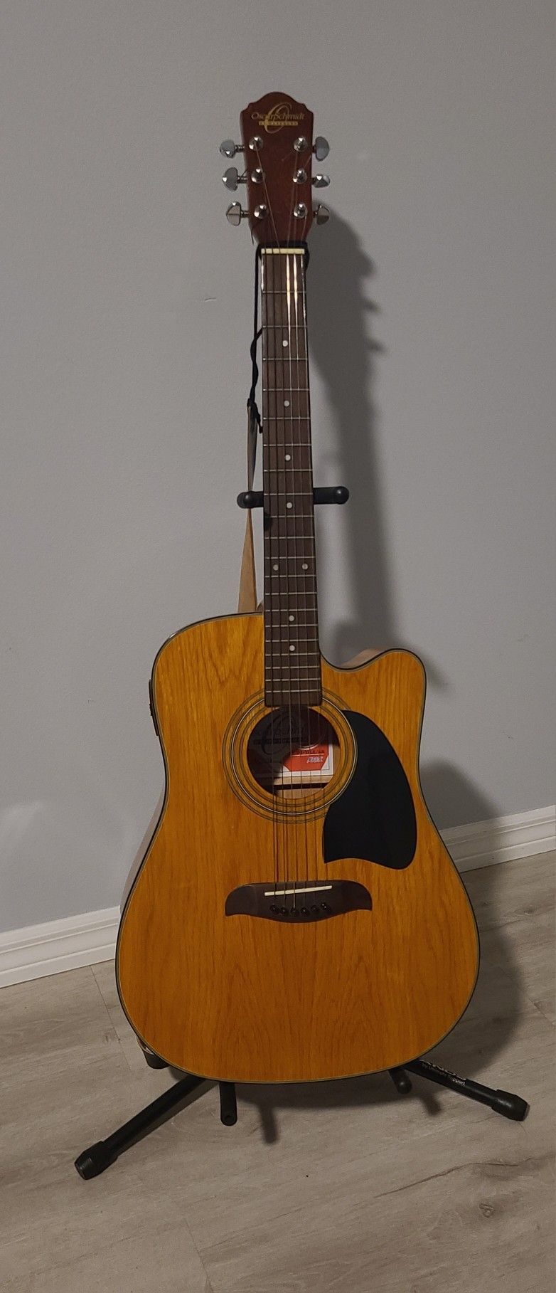 Oscar Schmidt Acoustic/ Electric Guitar