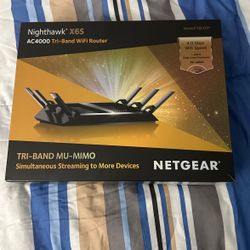 Nighthawk X6S AC4000 Tri-Band WiFi Router 