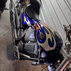2005 Victory Kingpin