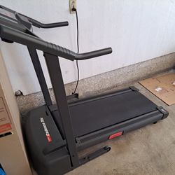 USED Weslo Cadence 78s Treadmill for Sale in El Segundo CA OfferUp