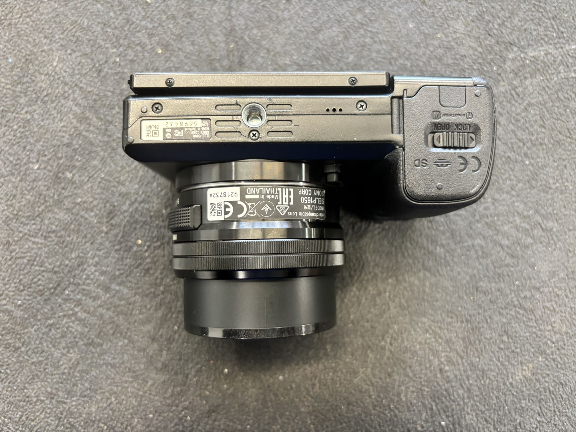 Sony AX6000