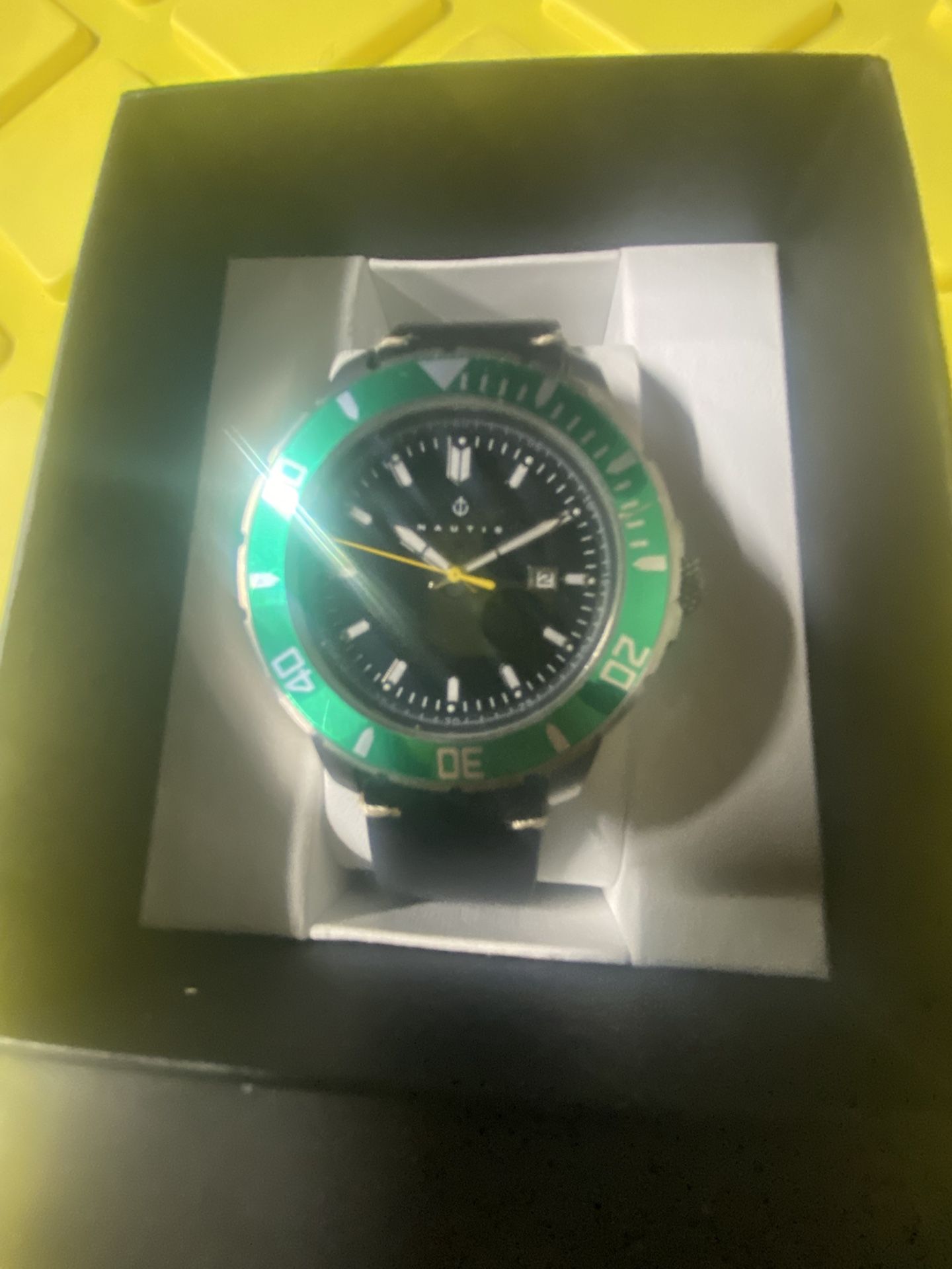 Nautis Divers Watch