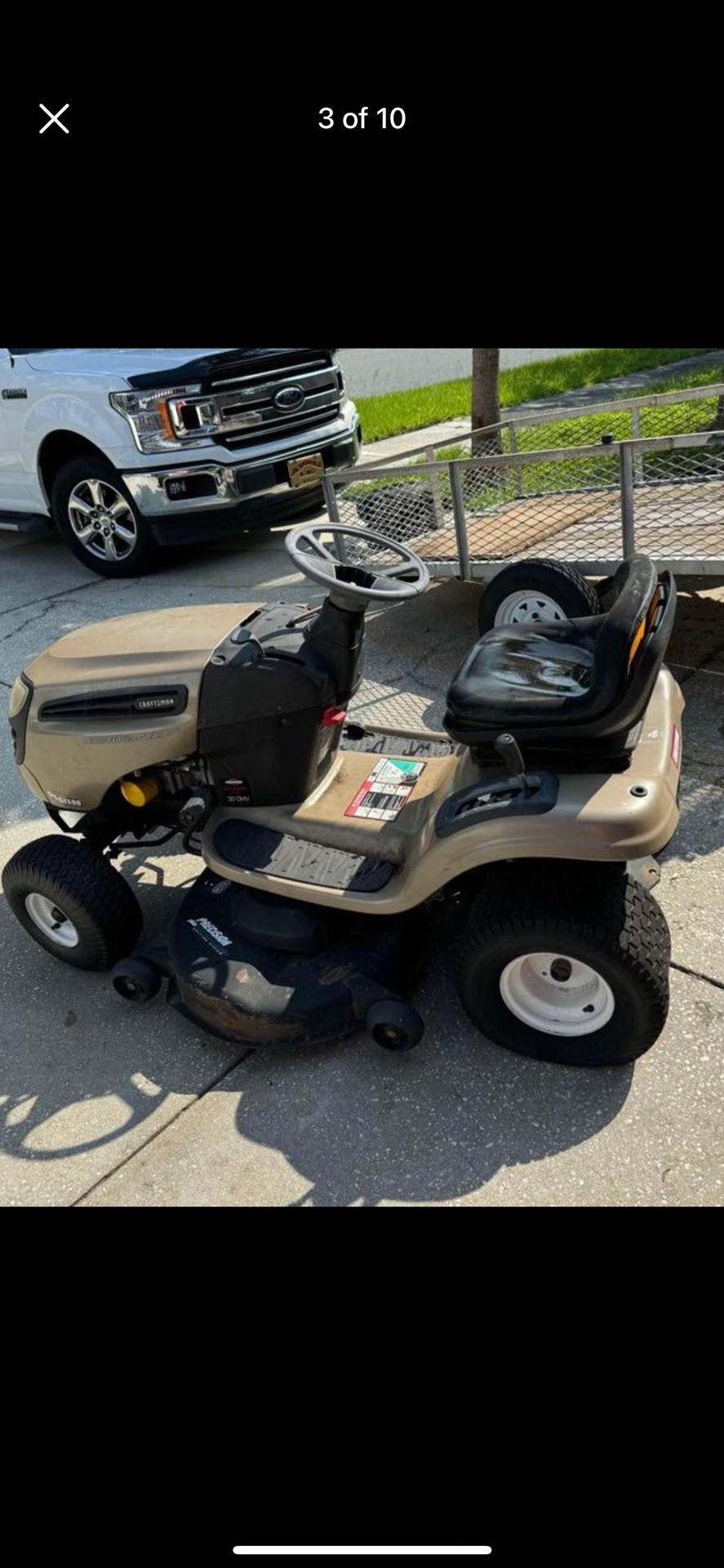 Craftsman DLS3500 46" Riding Mower. Powered by 20HP Briggs & Stratton engine.Automatic Transmission