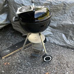 Weber Round Charcoal Grill