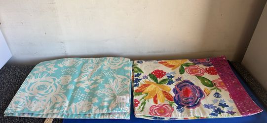 Pioneer woman 4 piece reversible place mats