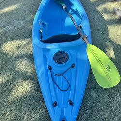 Sundolphin Kayak