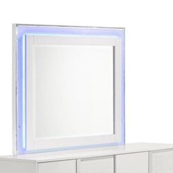 Dresser Mirror With Built In Lighting