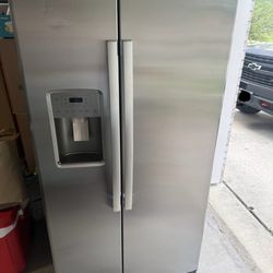GE Refrigerator