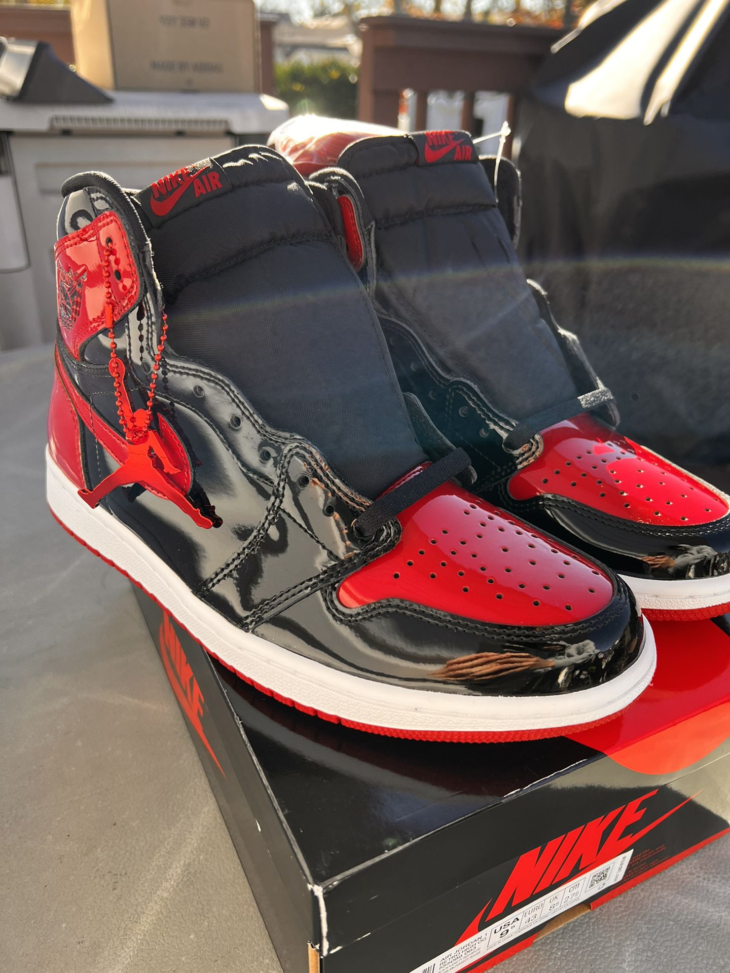 Us9.5 27.5 Nike air Jordan 1 og red