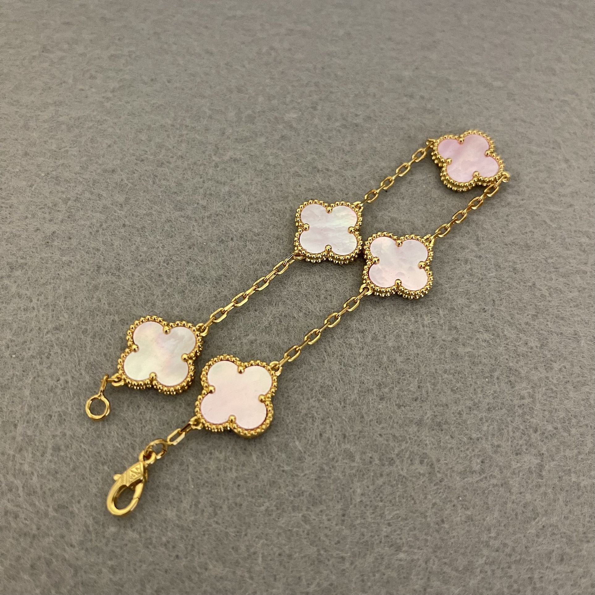 VCA AlhambraClover Bracelet