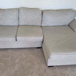 Living Spaces Sectional Couch – Super Comfortable – 108”
