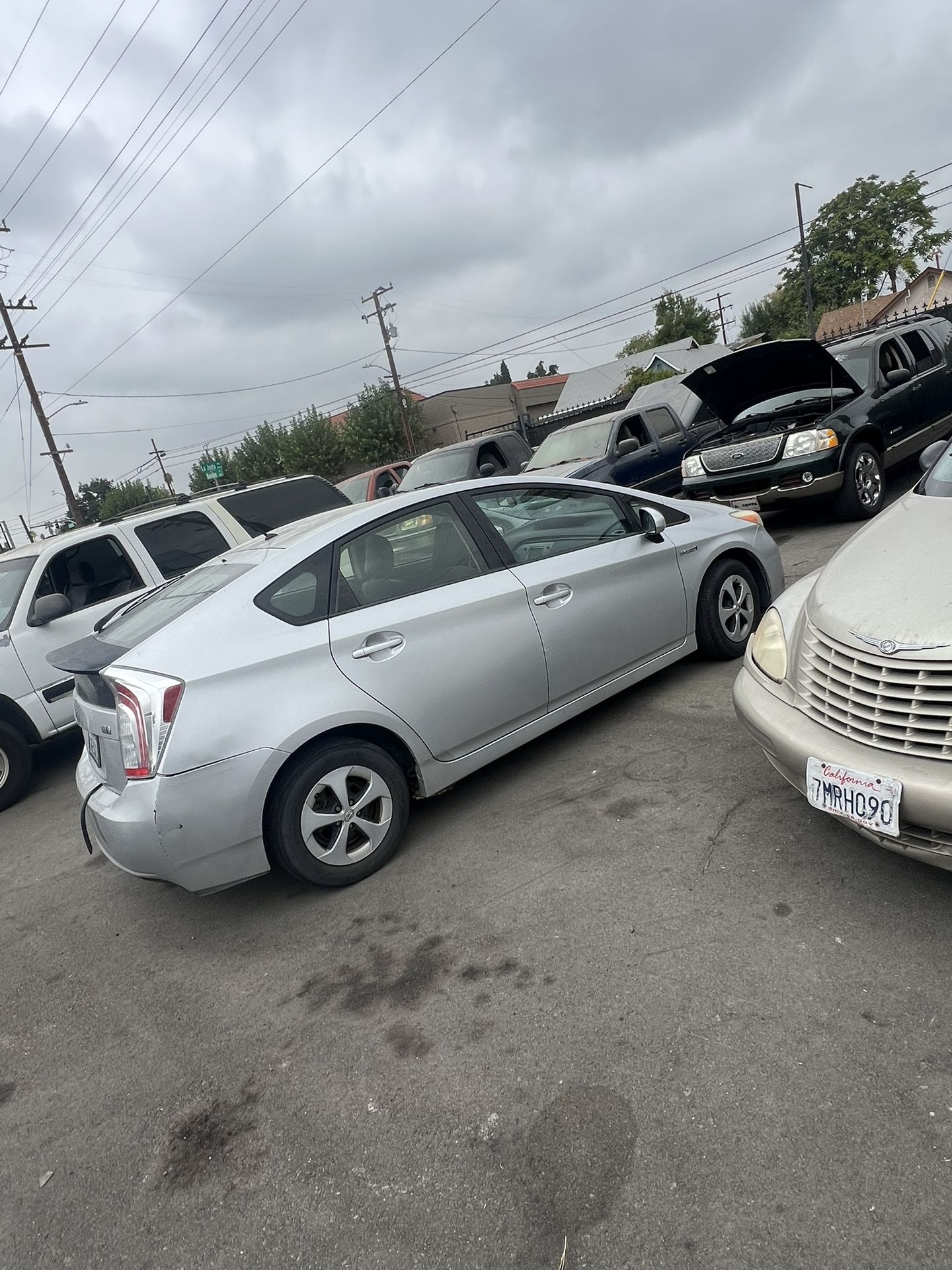 Prius Runs Needs Battery for Sale in San Bernardino, CA OfferUp