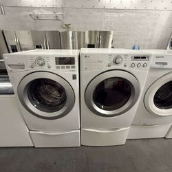LG Washer And Dryer Set “27 ( Lavadora Y Secadora )