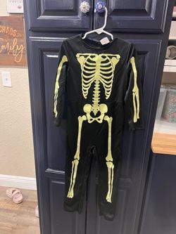 Skeleton costume