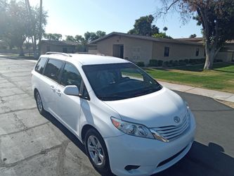 2016 Toyota Sienna