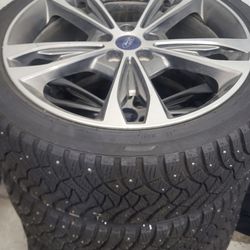 235/40r19 