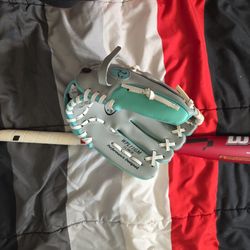 Baseball /softball Bat And Glove