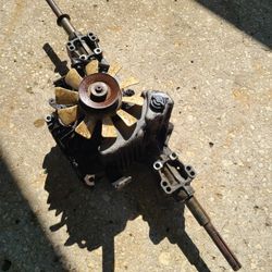 Tuff Torq K46V Hydrostatic Transaxle John Deere L-Series Riding Mower