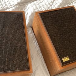 MC500 Speakers 