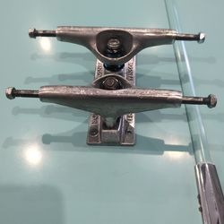 Tensor trucks skateboard trucks
