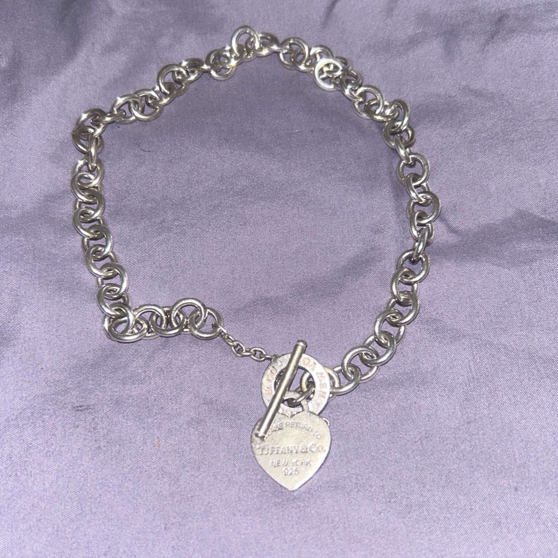 Tiffany Choker