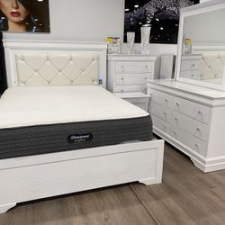 BRAND NEW 5PC GORGEOUS BEDROOM SET QUEEN/KING STARTING @$899 OFFER ENDS 11/28/25!!*** 