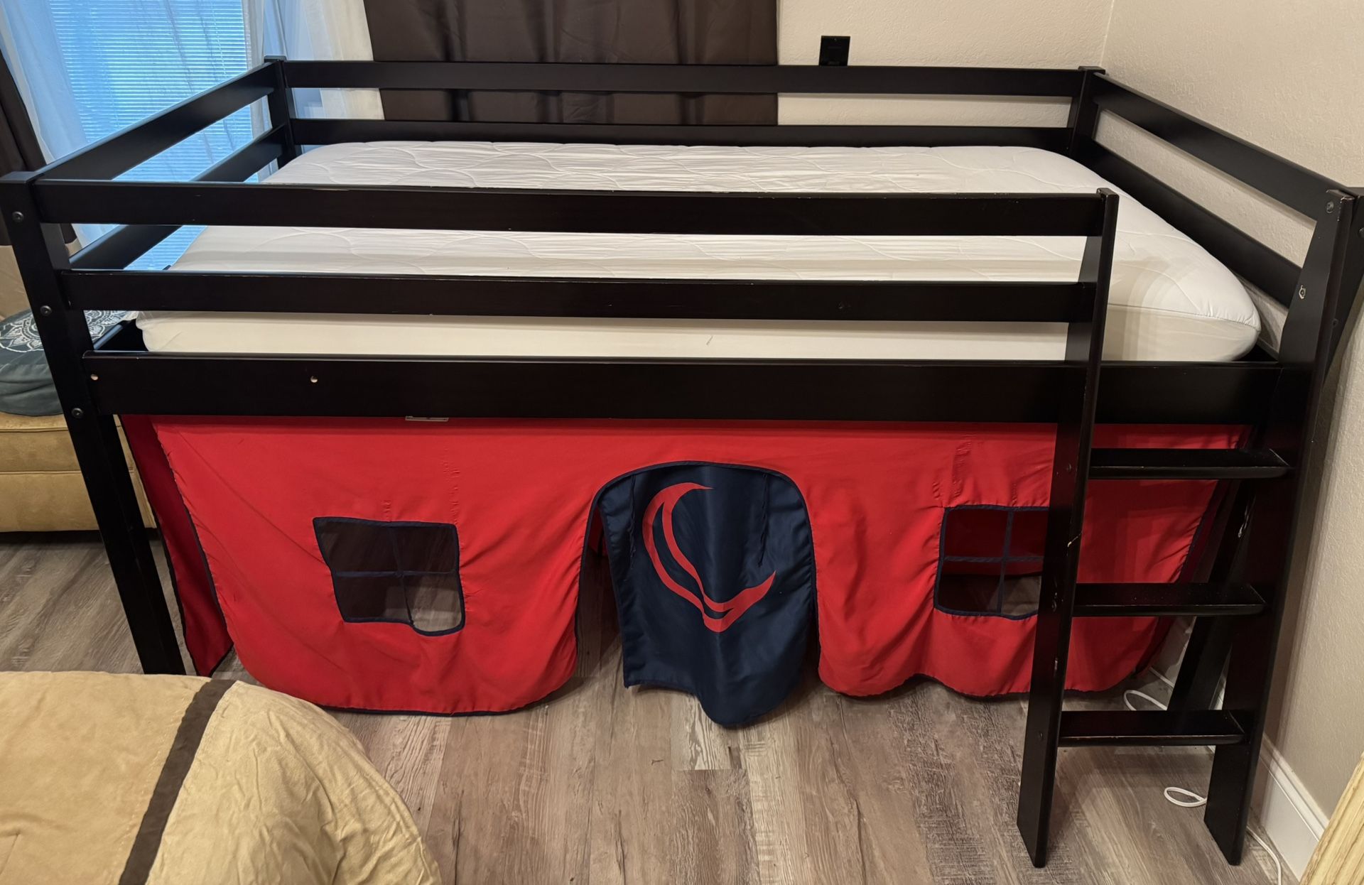 TWIN LOFT BED WITH MATTRESS