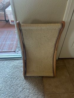 Free cat lounged bed