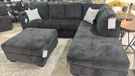 Brand New Sectional with Chaise  Living Room Couch