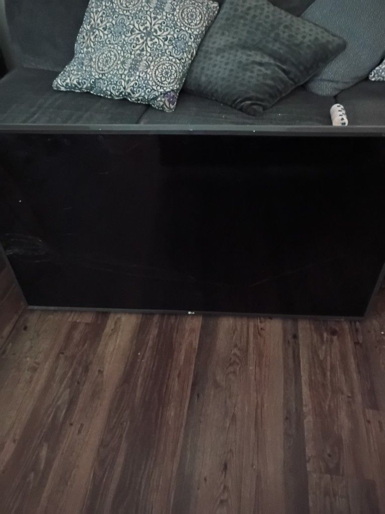 Semi New Tvs