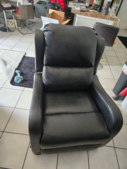 Recliner chair