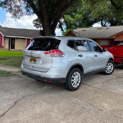 2016 Nissan Rogue 