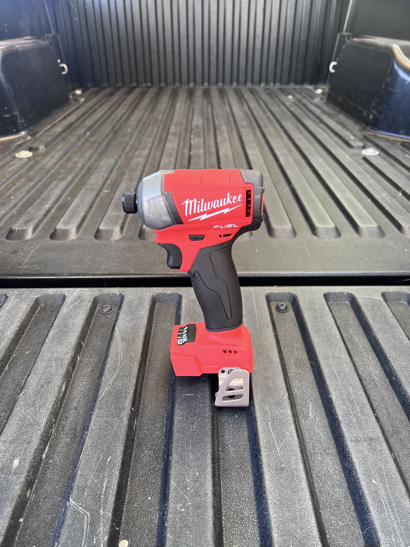 Milwaukee M18 FUEL SURGE 18V Lithium-Ion Brushless Cordless 1/4 in. Hex Impact Driver (Tool-Only) **FIRM PRICE**
