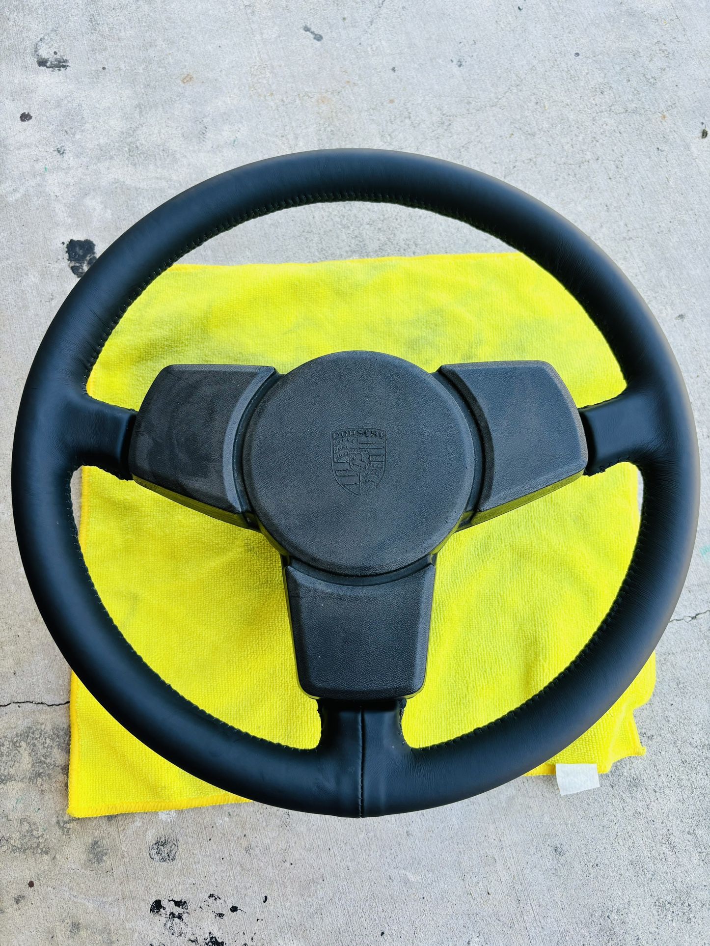 1980 Porsche 911 OEM steering Wheel