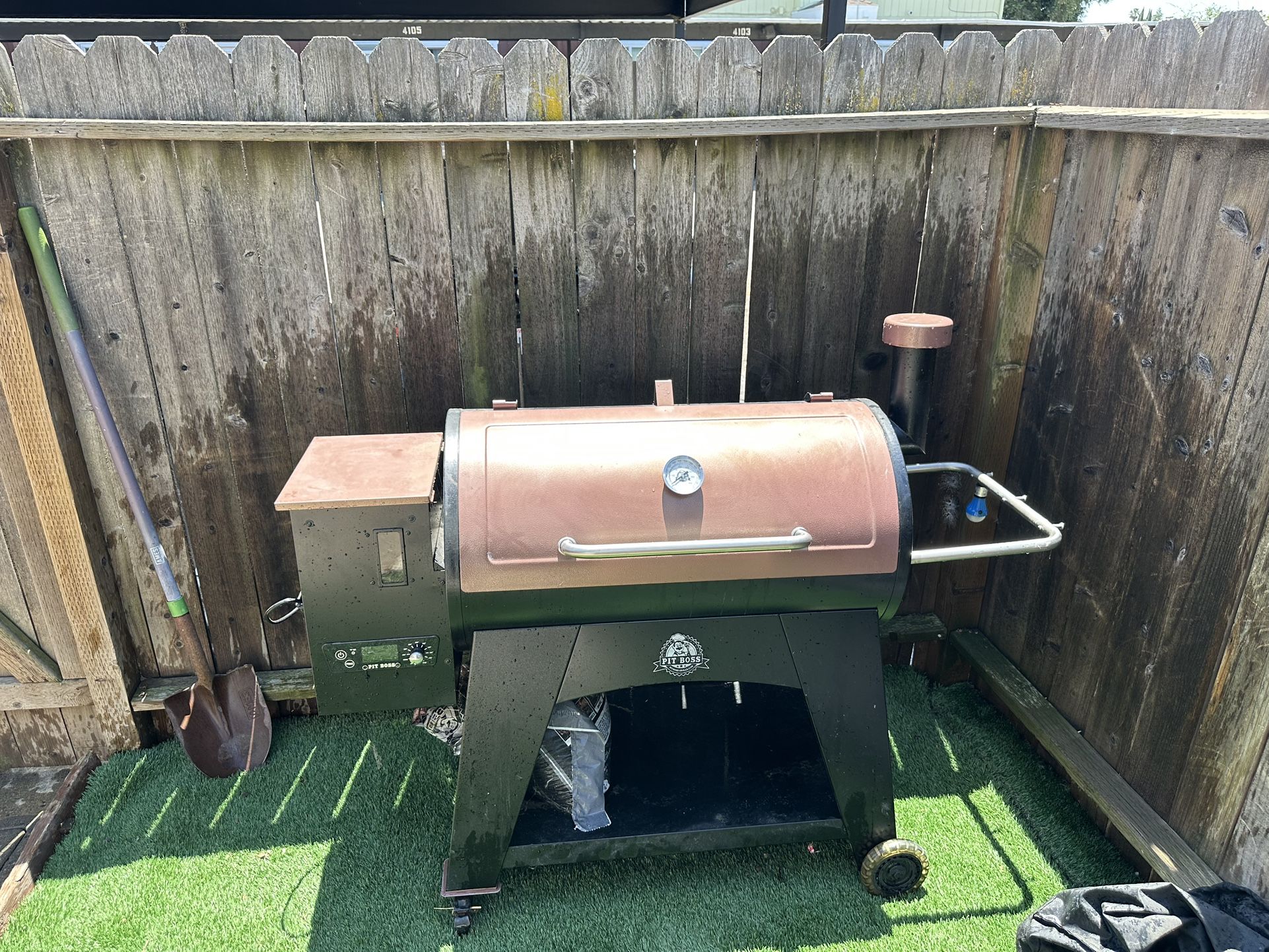 Pit Boss Smoker 