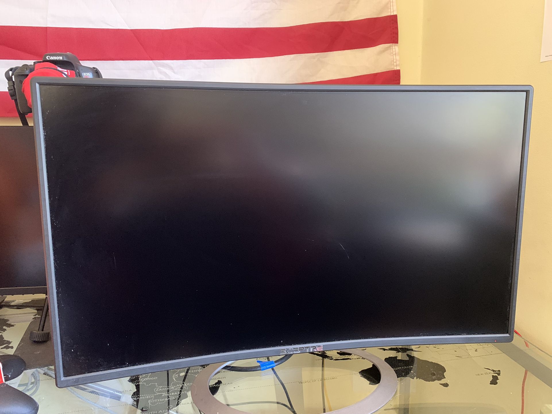Sceptre T27 curved monitor