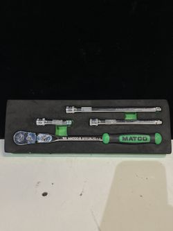 Matco Tools BFR128LFG 3/8” Drive Flex Head Ratchet W/ 3pc Extension Set 
