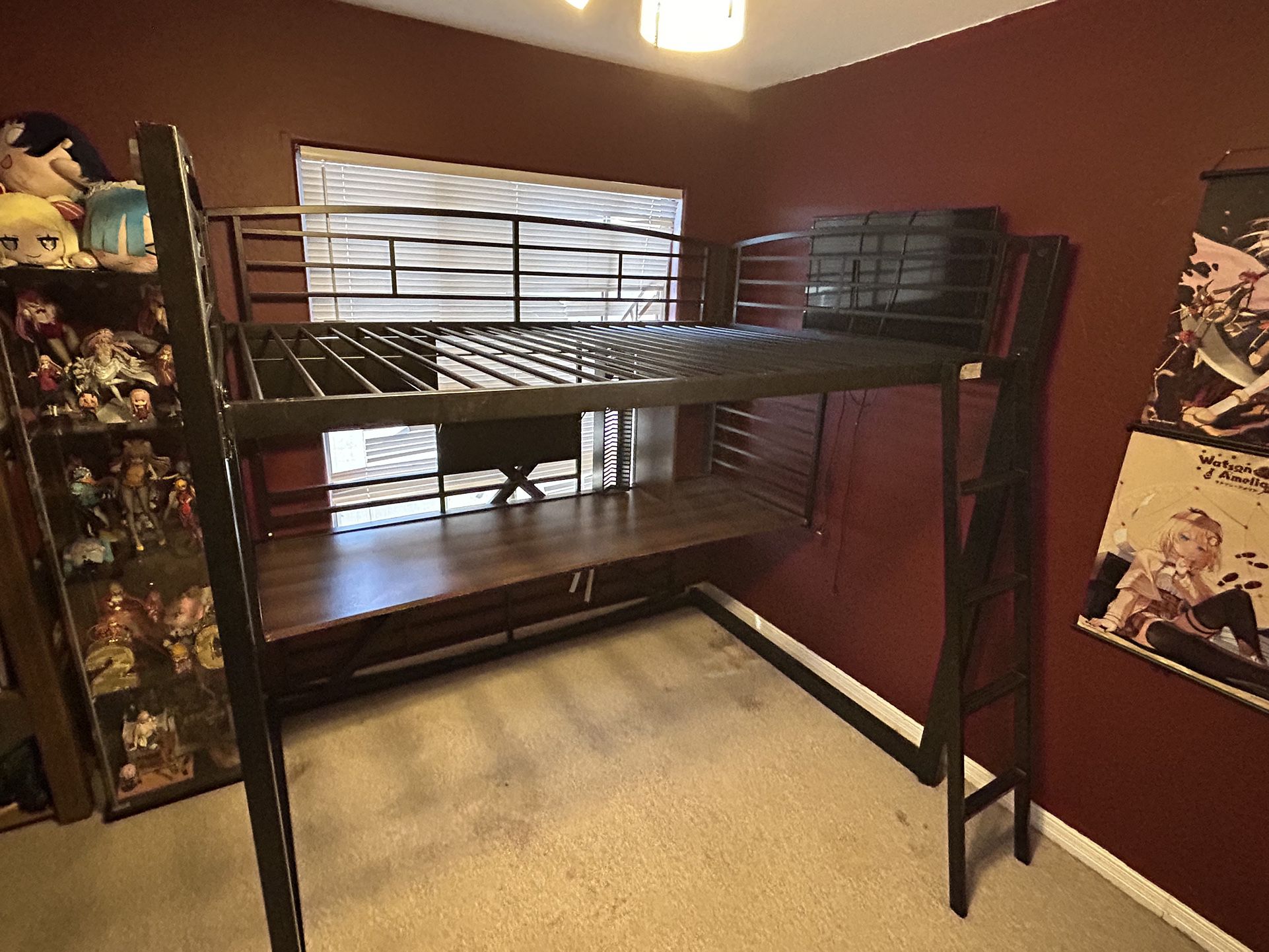 Bed And Desk 