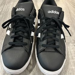  Mens Size 11 Retro Bkack Leather Adidas