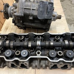 Toyota Top Shift Transfer Case And Head For 22re