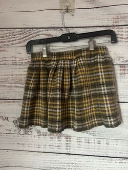 Girls green and yellow skirt from Zara size 7/8