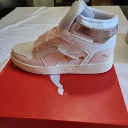 *NEW* PUMA Rebound Layup Pink, White Shoes Women's Size 7.5 w/Box & Laces