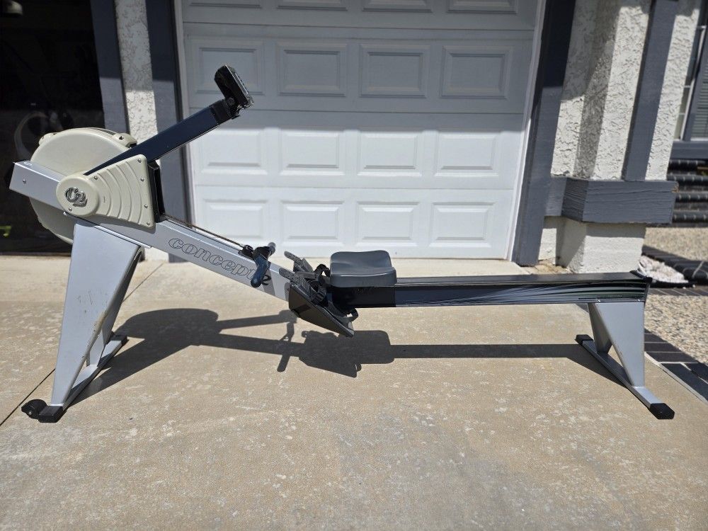 Concept 2 Model E PM4 Monitor Rower Rowerg Machine