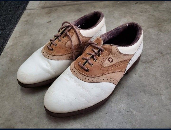 FootJoy Womens Golf shoes size 8.5 - lightly used