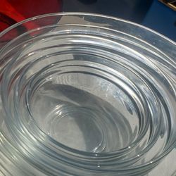 Set of Clear Mixing Bowls