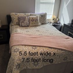 Complete Queen bedroom set