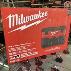 Milwaukee Wet / Dry Vac 