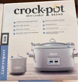 Crock-Pot 7-Qt. Cook & Carry Slow Cooker in Mushroom